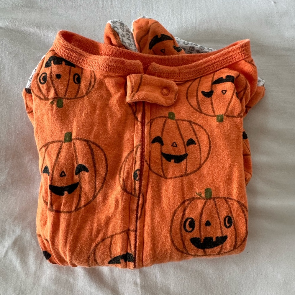3T Halloween pumpkin footie onesie pajamas gender neutral